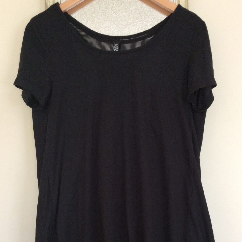 Athletic Leisure Women’s Top | High Low Style | Draped w/ Mesh Racer Back | Sz M